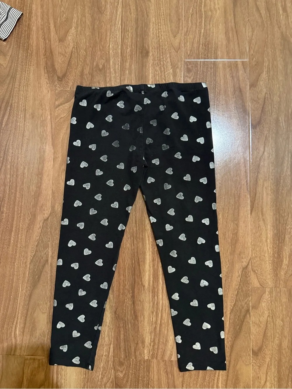 The Children's Place Black Leggings with Silver Heart Print